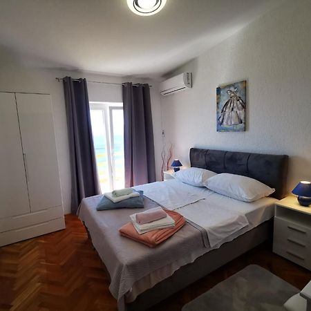 Apartment Ana Сень Экстерьер фото