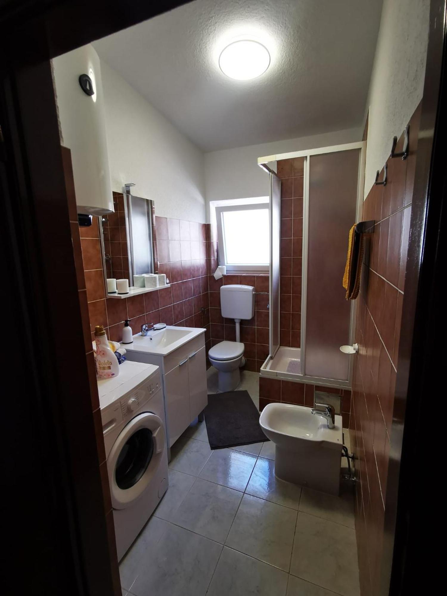 Apartment Ana Сень Экстерьер фото